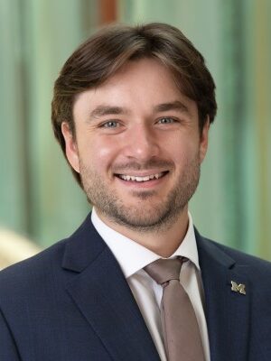 Joshua Kreiter Headshot